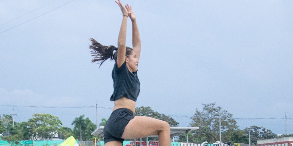 Victoria Duarte, joven promesa del salto largo paraguayo.