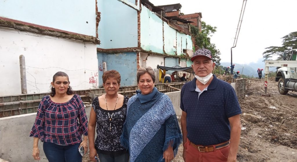 Las 30 familias afectadas le piden soluciones al contratista de la obra. Fotos: Edwin Gutiérrez/ Q’Hubo.