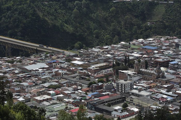 Cajamarca sería uno de los municipios más afectados debido a su cercanía con el volcán.
